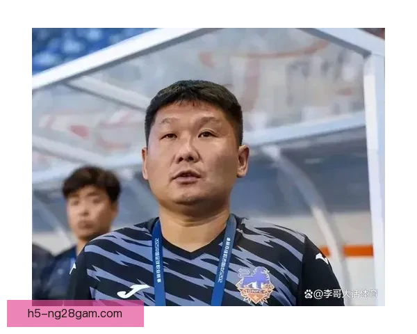 刘建业感叹球员时代球场差距 刘建业感叹球员时代球场差距